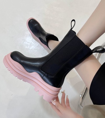 Women's shoes