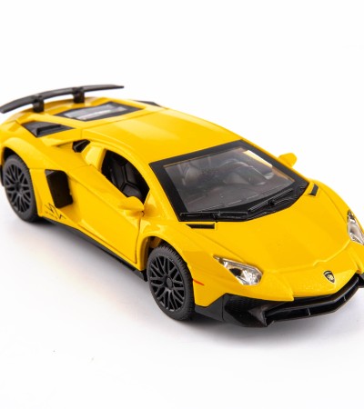 Toy car