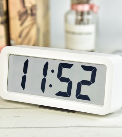 Electronic alarm clock