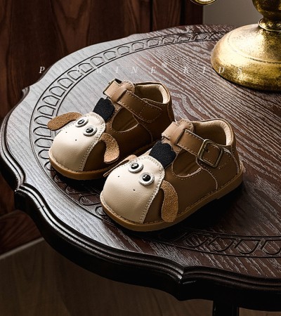 Children's shoes