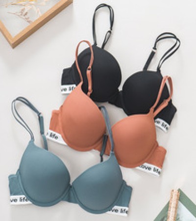 Cross-border bra boom