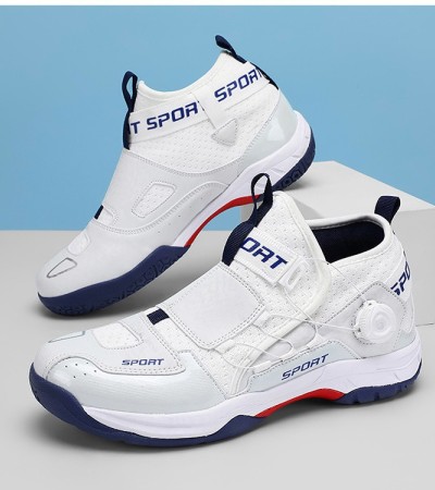 Badminton shoes