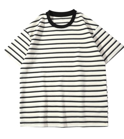 Short-sleeved T-shirt