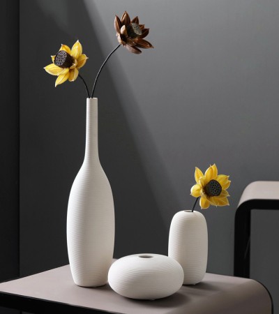 White ceramic vase decoration, modern and simple living room, dry flower arrangement, creative dining table, coffee table, home decoration